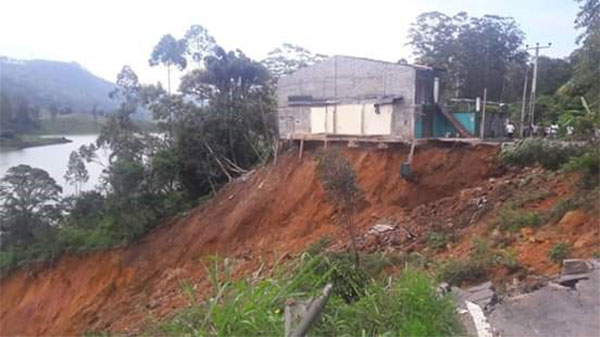 නිවාස 15000ක් නාය අවදානමේ