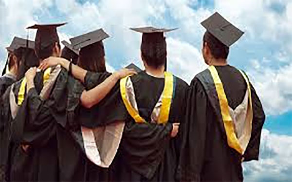 අයදුම්පත් 90,000න් 45,000කට සරසවි වරම්