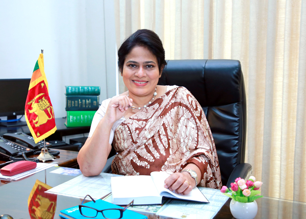 පාර්ලිමේන්තු මන්ත්‍රී වරප්‍රසාද කප්පාදු කර නැහැ