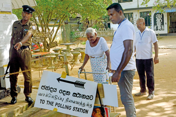 පුංචි ඡන්දෙට අළුතින් නාම යෝජනා