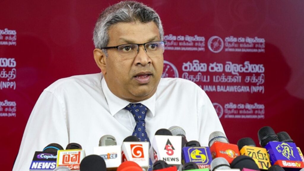 අධිකරණ සහ ජාතික ඒ්කාබද්ධතා ඇමතිගේ ආචාර්ය නාමය අතපසු වීමකින් සඳහන් වූ එකක්