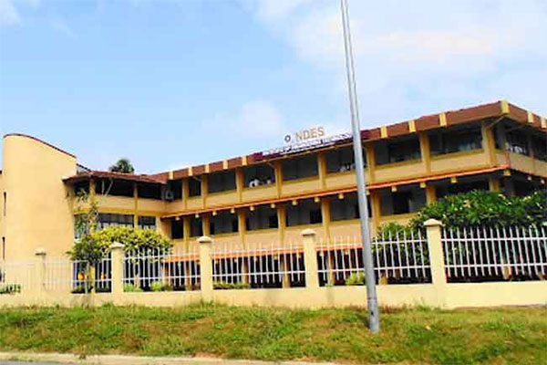 කටුනායක ඉංජිනේරු තාක්ෂණ ආයතනයේ ගැටලු විසඳීමට කමිටුවක්