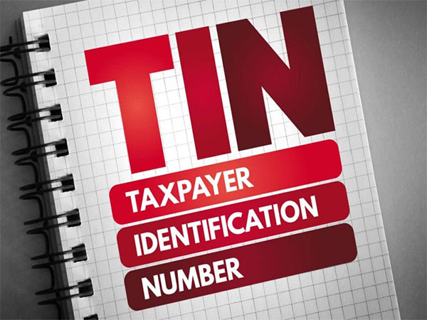 ක්‍රෙඩිට් කාඩ් ගැනීමේදී TIN අංකය අනිවාර්ය කිරීමට අවධානය