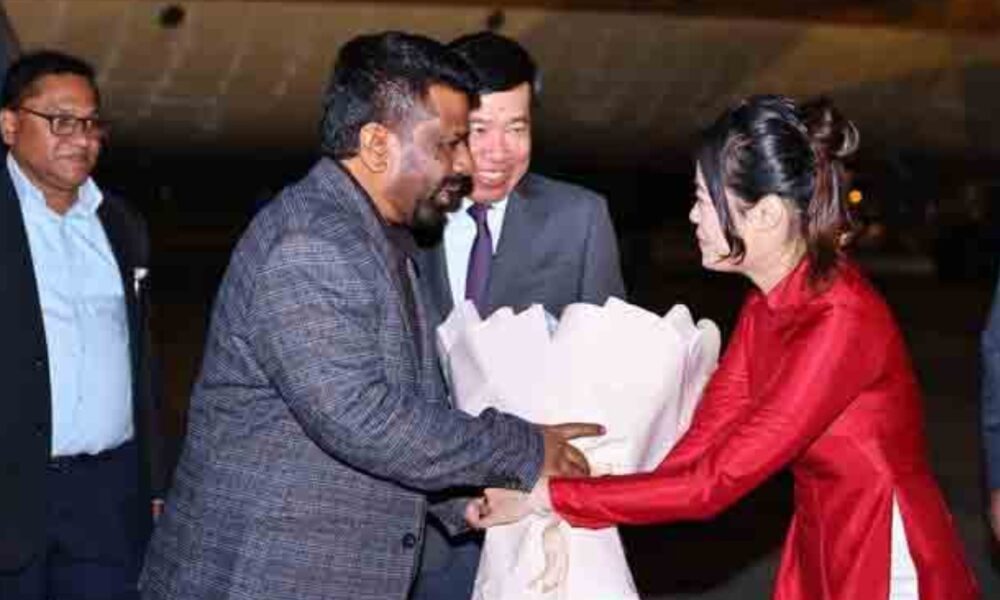 ජනපති වියට්නාමයට සැපත් වෙයි