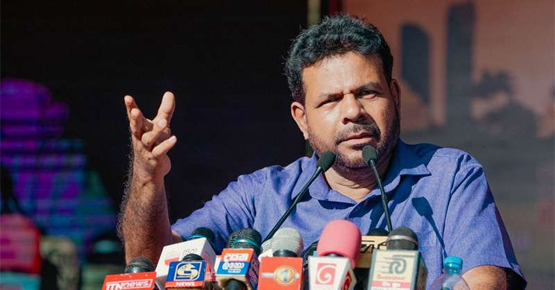 සමහරු පොහොර සඟවා කෘත්‍රිම පොහොර හිඟයක් මවන්න හදනවා