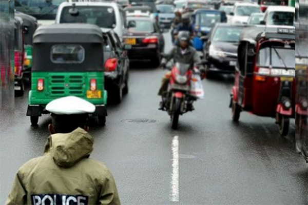 හැටන් – කොළඹ මාර්ගයේ ගමන් ගන්නා රියදුරන්ට දැනුම්දීමක්
