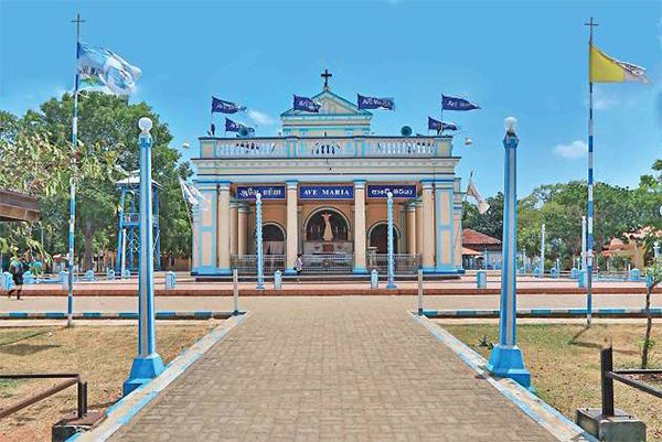 මඩු මංගල්‍යයට යන්න මීගමුවේ බැතිමතුන්ට දුම්රිය පහසුකම්