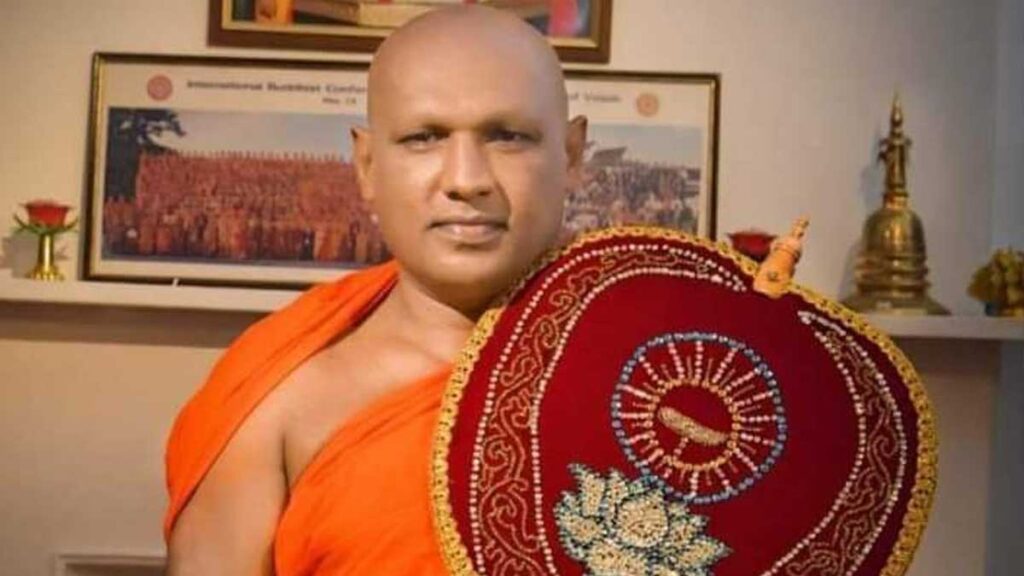 නාරම්පනාවේ ආනන්ද හිමියෝ අස්ගිරි අනුනායක ධුරයට තේරී පත් වෙති