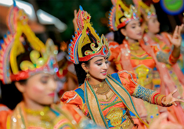 කොළඹ – කතරගම මාර්ගය භාවිතා කරන රියදුරන්ට විශේෂ දැනුම්දීමක්