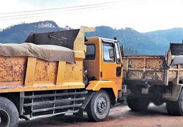 පාසල් පැවැත්වෙන දිනවල වේලාවන් දෙකකදී ඛනිජ ද්රව්ය ප්රවාහන කටයුතු තහනම්