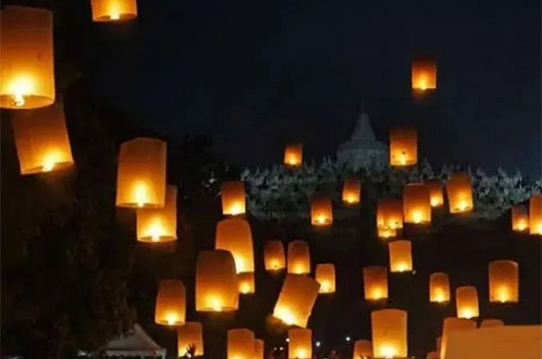 අහස් පහන් කූඩු ගුවන් ගත කිරීම අනතුරුදායකයි