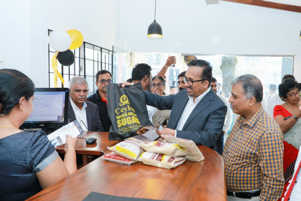 ශ්රී ලංකාවේ මුල් වරට දුඹුරු සීනි කඩ