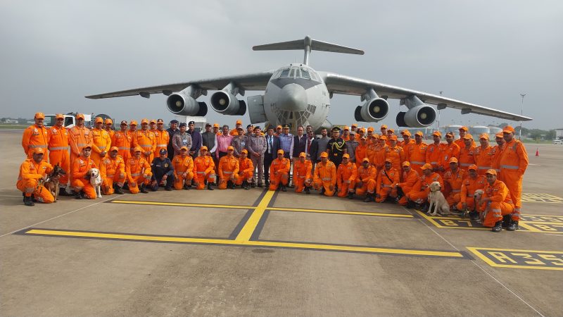 ඉන්දියාවෙන් ගලවා ගැනීමේ කණ්ඩායමක් එයි;පිරිමින් 76 ක් කාන්තාවන් 4 ක් හා සුනඛයන් 4 ක්