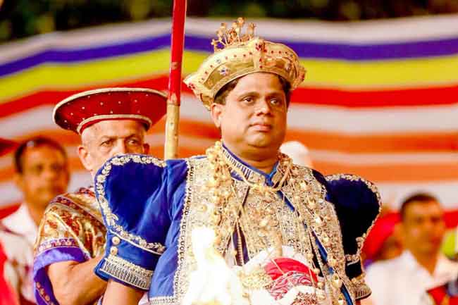 ප්‍රදීප් නිලංග දෑලට  2035 වසර තෙක් දළදා මාලිගාවේ දියවඩන නිලමේ වරම්