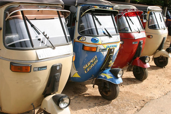 ත්‍රීරෝද රථ ගාස්තුව ගැන දැනුම්දීමක්