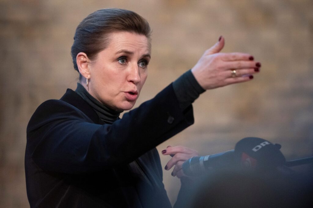 ට්‍රම්ප් ගේ ප්‍රකාශයට ඩෙන්මාර්ක අගමැතිනියගෙන් ක්ෂණික ප්‍රතිචාර