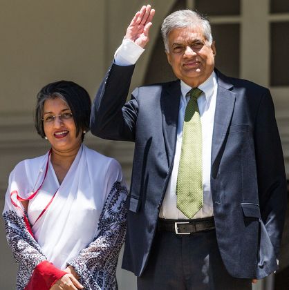 මෛත්‍රී වික්‍රමසිංහට බ්‍රිතාන්‍යයෙන් ගෞරවනීය මහාචාර්ය ධුරයක්: රනිල්ට කළ නිල ආරාධනය තොරතුරු පනතින් හෙළි වෙයි