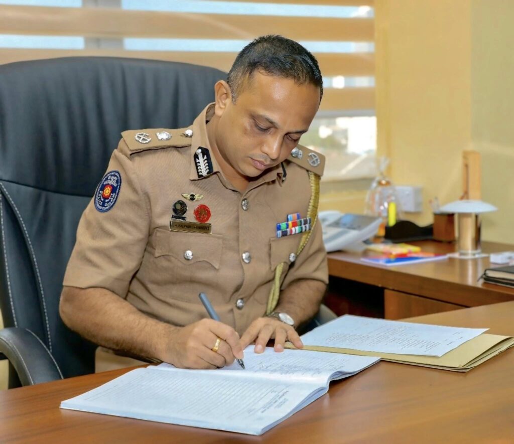 වනවාසල දුම්රිය අනතුර: ගැලවූ කොටස් රුපියල් 3,000කට විකුණලා;සැකකරු සහ ගැනුම්කරු අත්අඩංගුවට