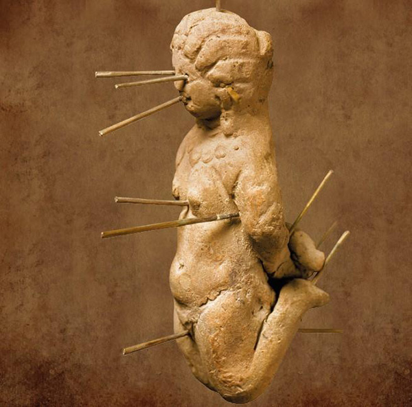 ඊජිප්තුවෙන් හමු වූ කටු ගැසූ ඉපැරණි බෝනික්කෙක්
